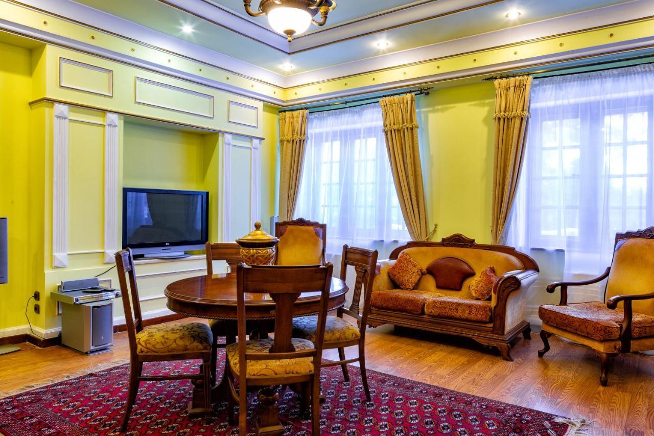 Park Hotel Kokshetau Shchūchīnsk Exteriör bild